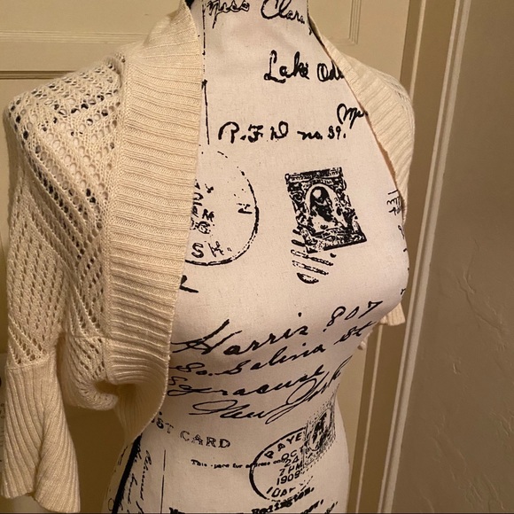 BNWOT Mossimo Short Sleeve Shrug - Picture 4 of 5